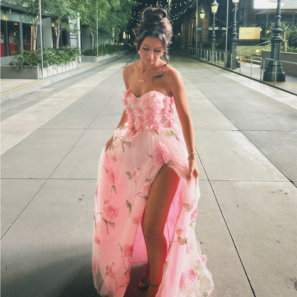 Dresses & Skirts - Pink floral formal dress
